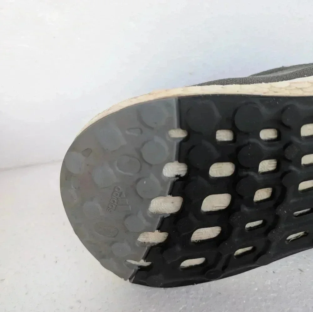 Adidas Senseboost Go size 8
